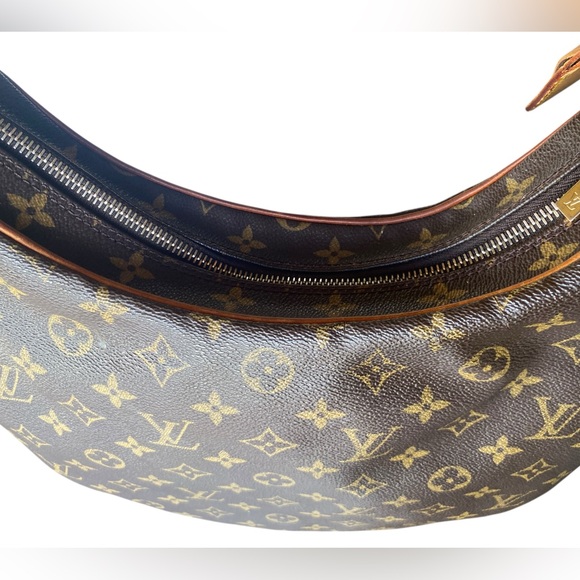 🟤⚜️🟤ICONIC BAG LOUIS VUITTON CROISSANT GM AUTH🟤⚜️🟤SALEEE✅BLACK FRIDAY ✅🤩🥳 - Picture 7 of 17